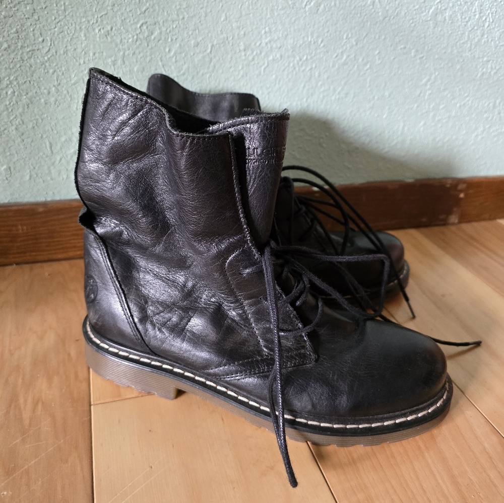 Black Combat Moto Boots with Lace-Up Design